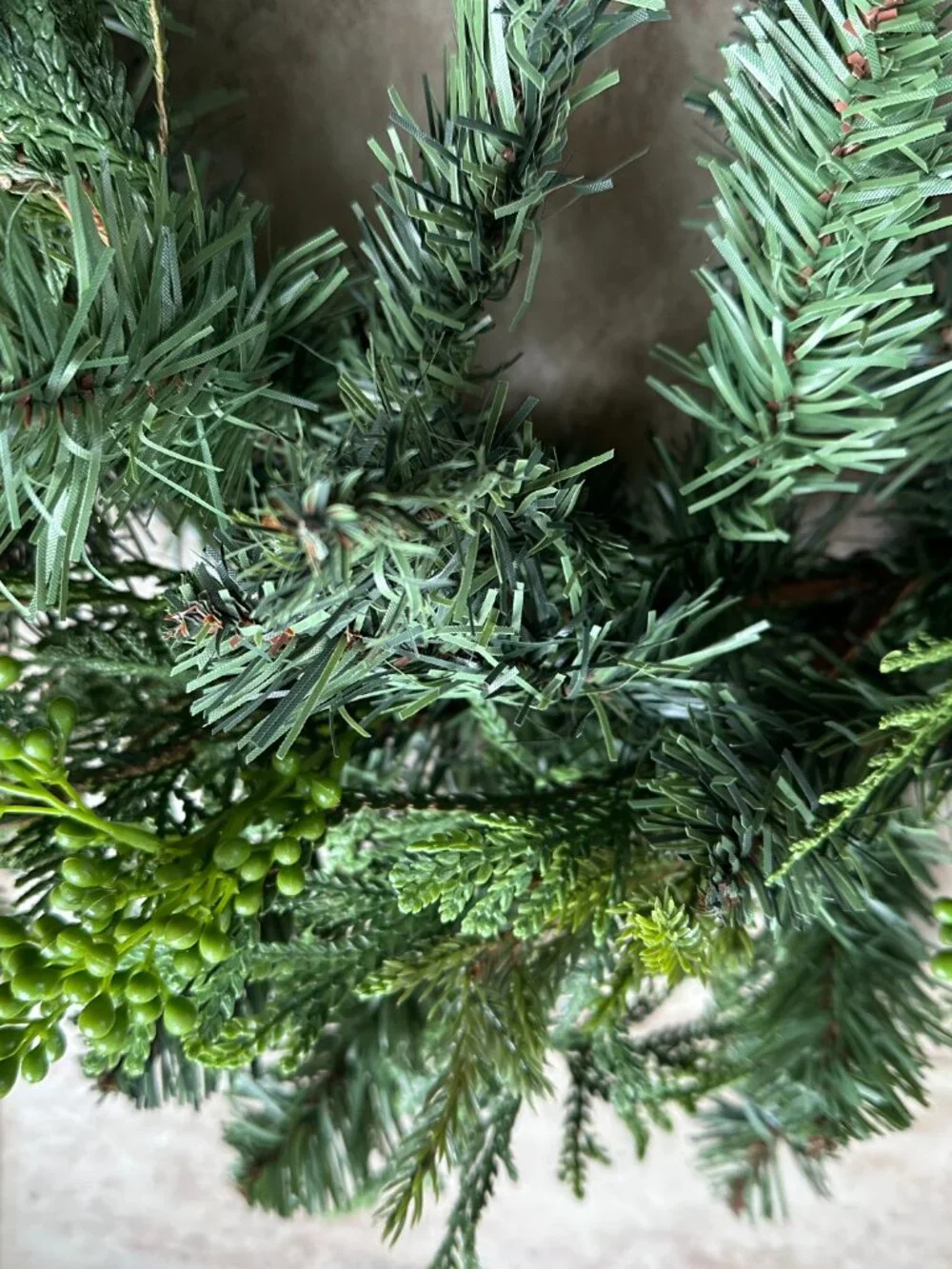 VINTAGE BRAND PINE WREATH WITH GREEN BERRIES AND FAUX BRANCHES:NWT